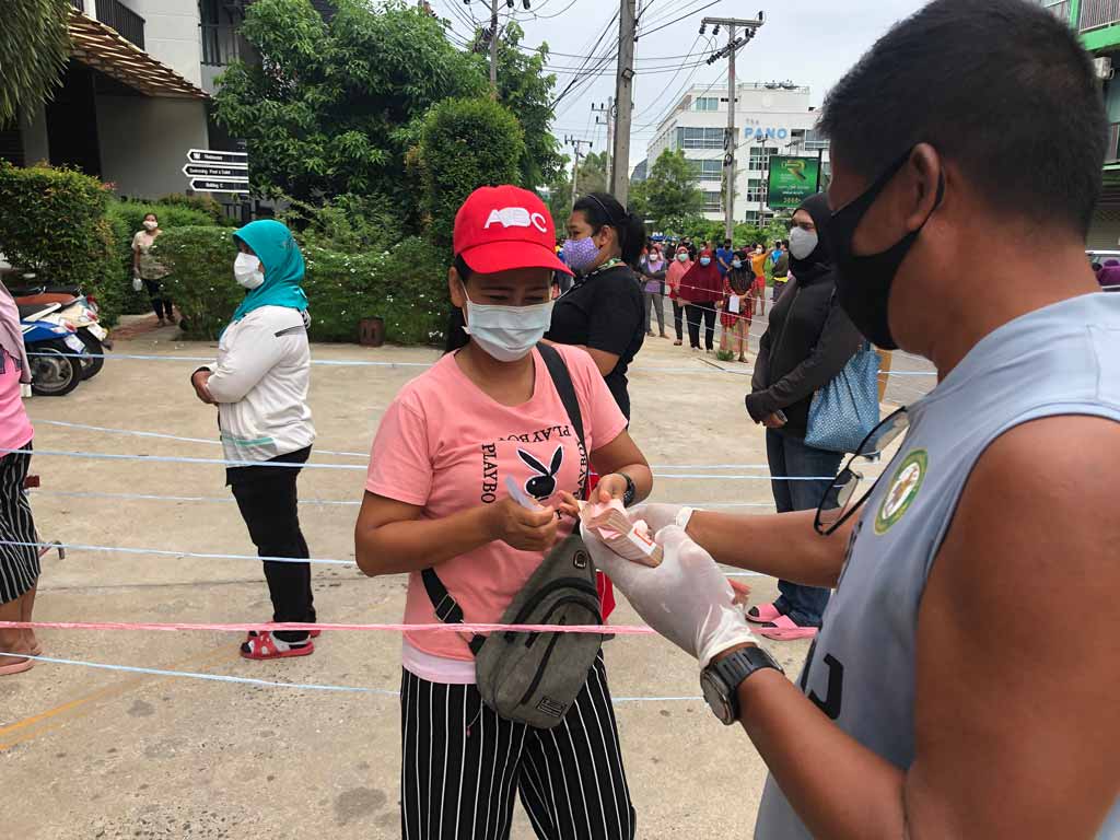 Support Hospital Workers 3